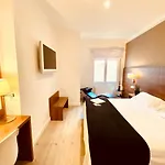 Carbonell Hotel 2*