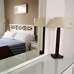 Carbonell Hotel 2*