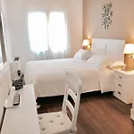 Hotel Carbonell Llanca