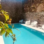 Carbonell Hotel Llança