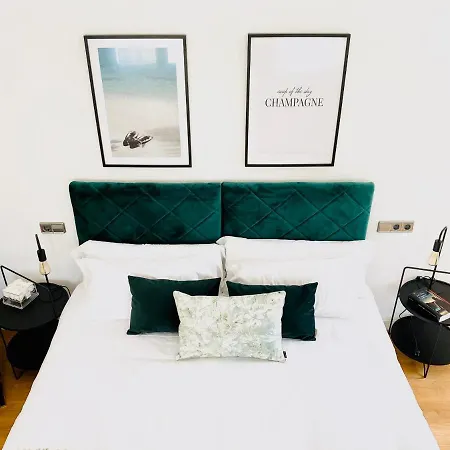 Carbonell Hotel