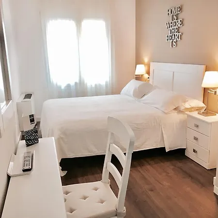 Hotel Carbonell Llanca