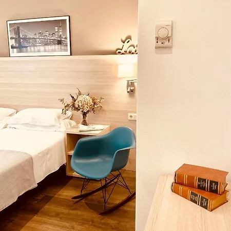 Carbonell Hotel Llança