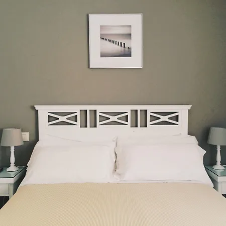 Carbonell Hotel Llança